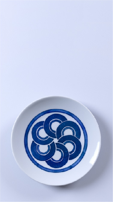 有田焼のお皿の写真